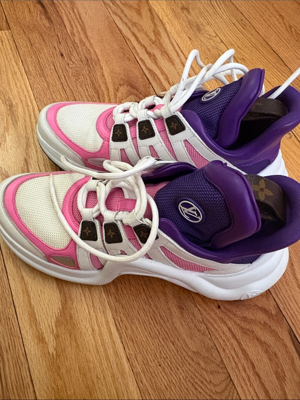 LV ARCHLIGHT SNEAKERS